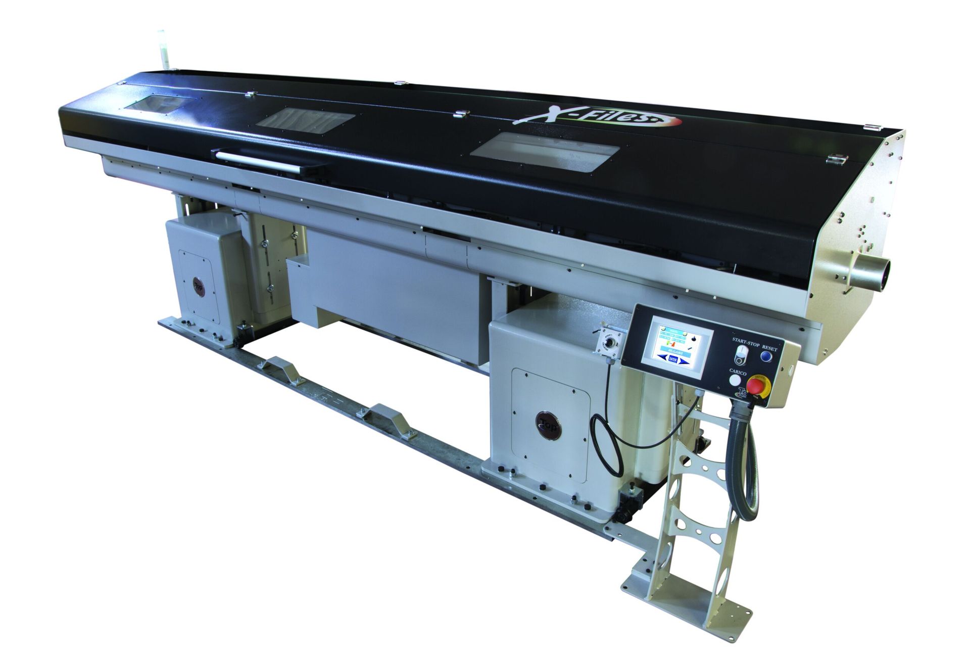 Große industrielle Druckmaschine, schwarz und silber, mit Bedienfeld.