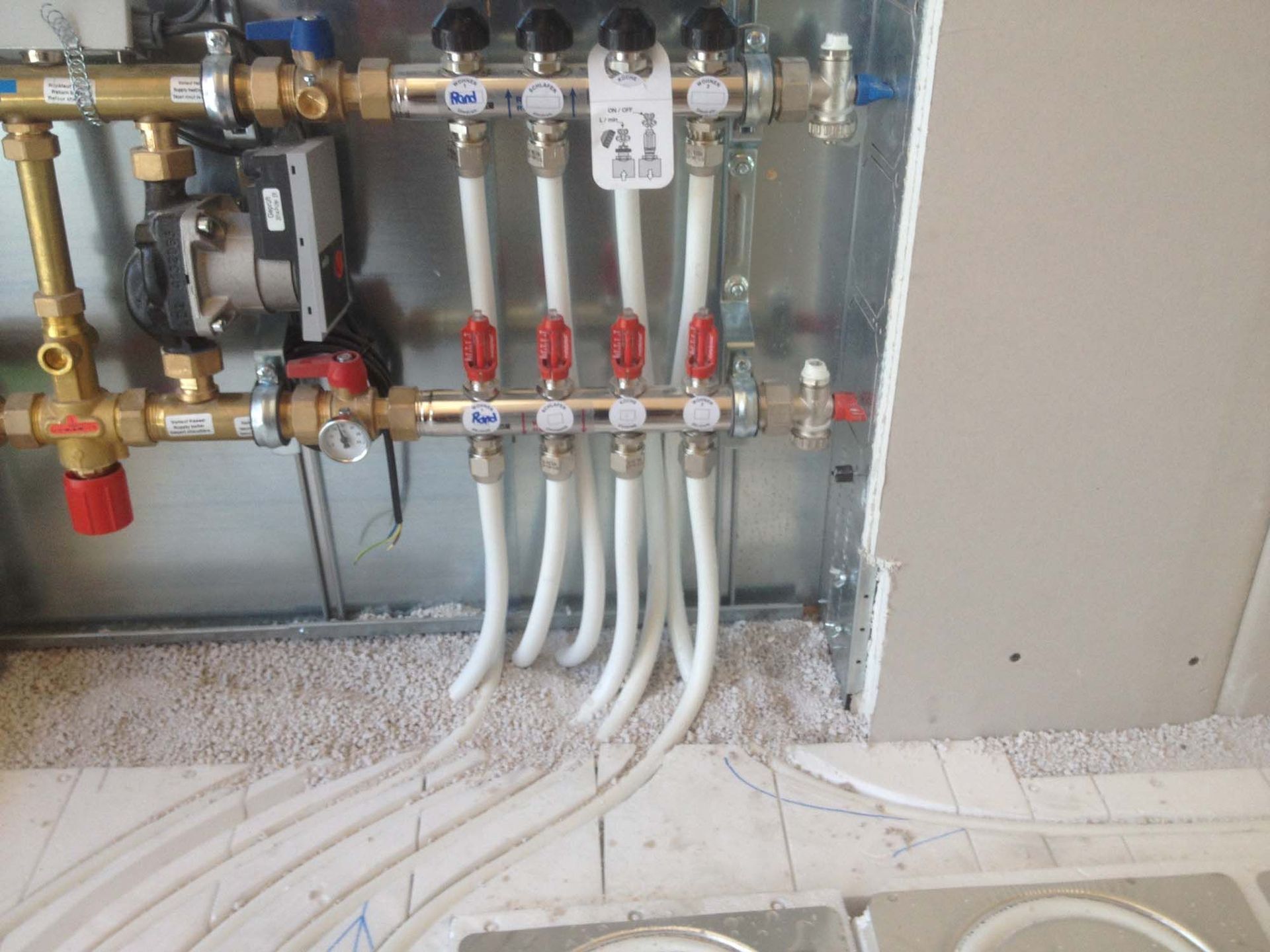 Sanitär und Heizungsinstallateur - Inäbnit Haustechnik in Interlaken
