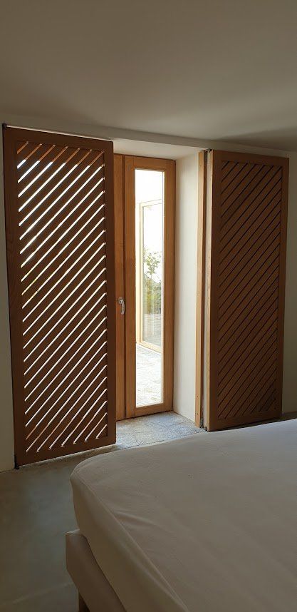 Porte d'entrée en bois