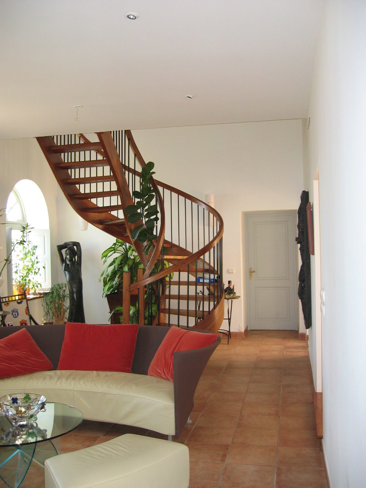 Escalier tournant en bois