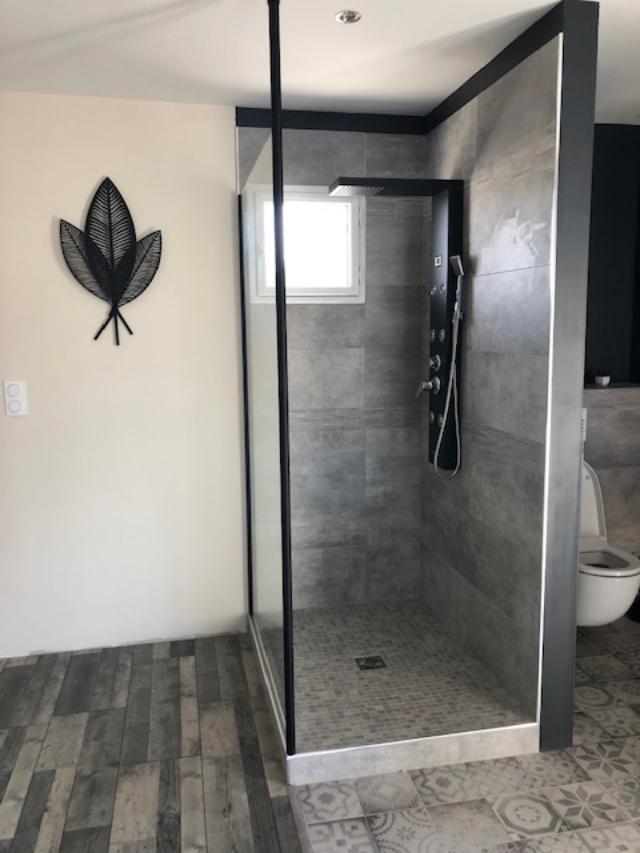 Installation d'une douche à l'italienne