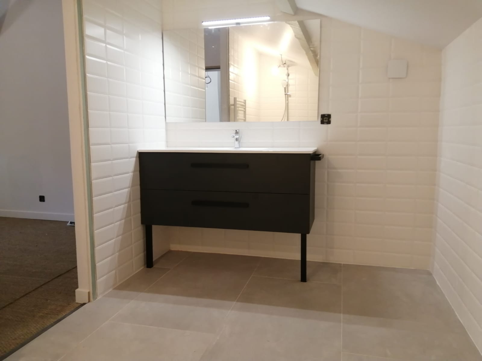 Meuble de salle de bains noir, double vasque