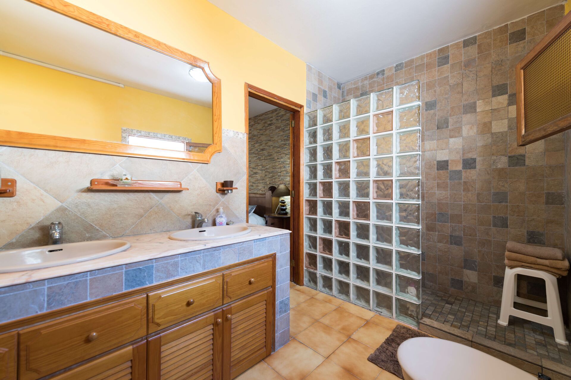 3 dormitorios con baño interior