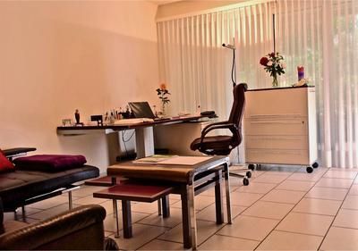 Behandlungsraum Dr. med. Waltraud Tschaggelar-Trenkner