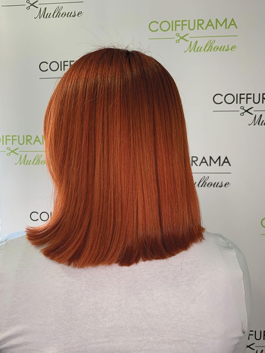 Cheveux courts roux