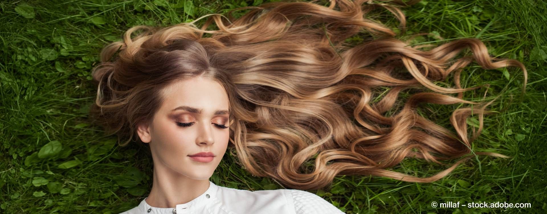 Frau mit langen Haaren