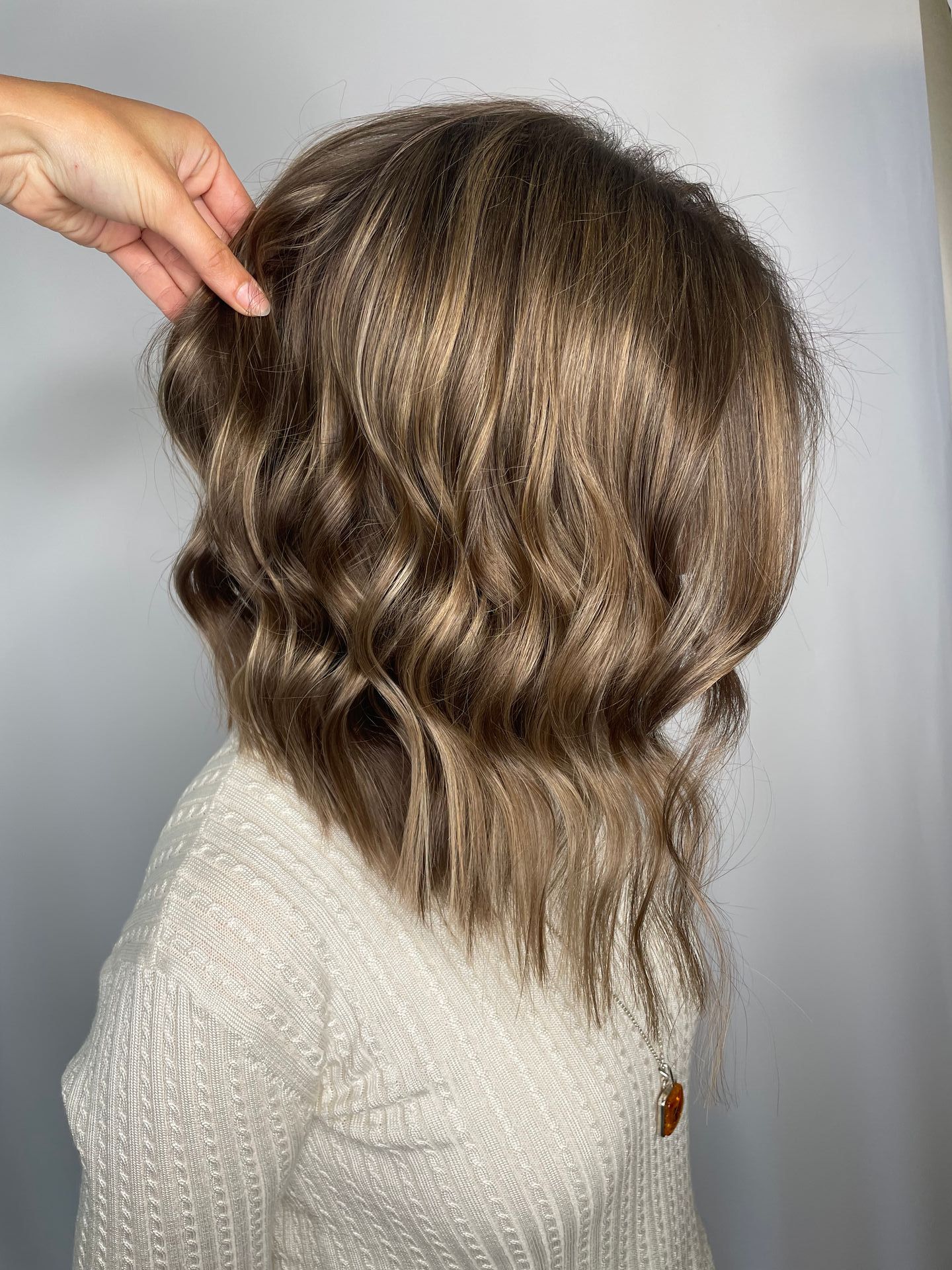 Haare einer Frau von hinten