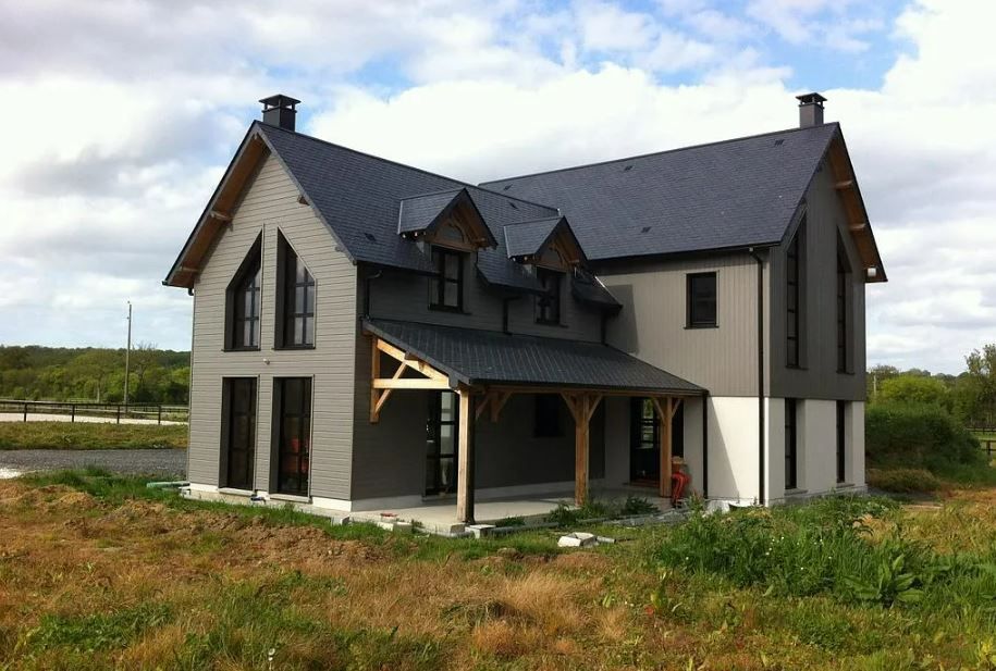 Maison neuve avec toiture en ardoise