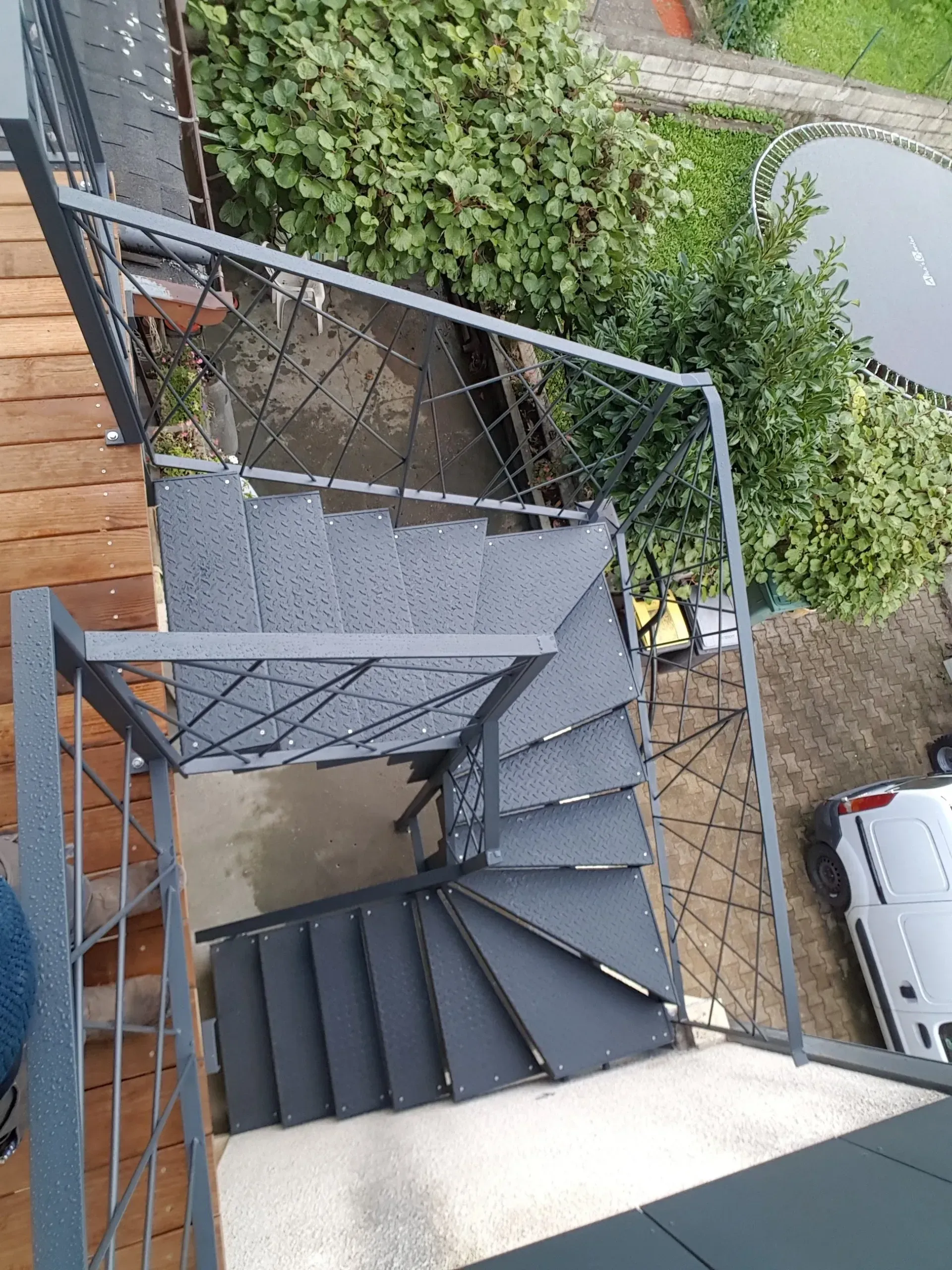 Vu de haut sur un escalier extérieur