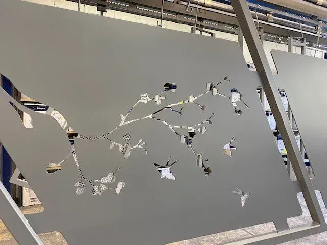 Tôle métallique découpée