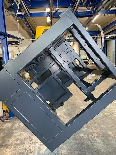 Élément métallique industriel