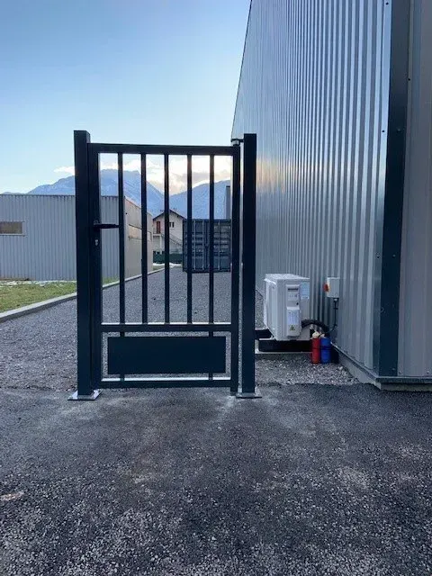 Portillon métallique