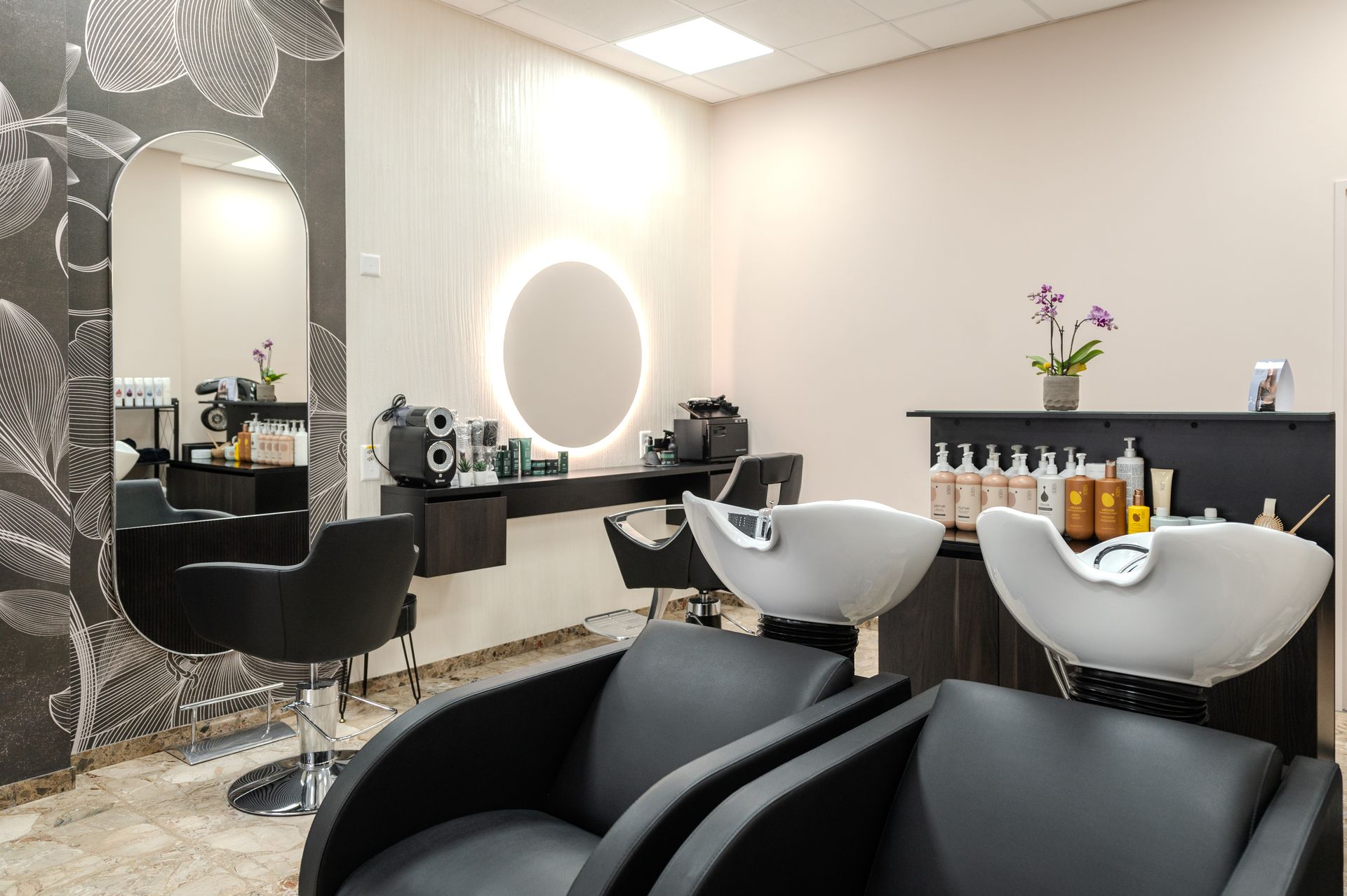 Ingresso salone Nora Hairstyle