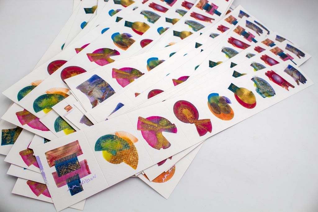 Planche de tirages artistiques colorés