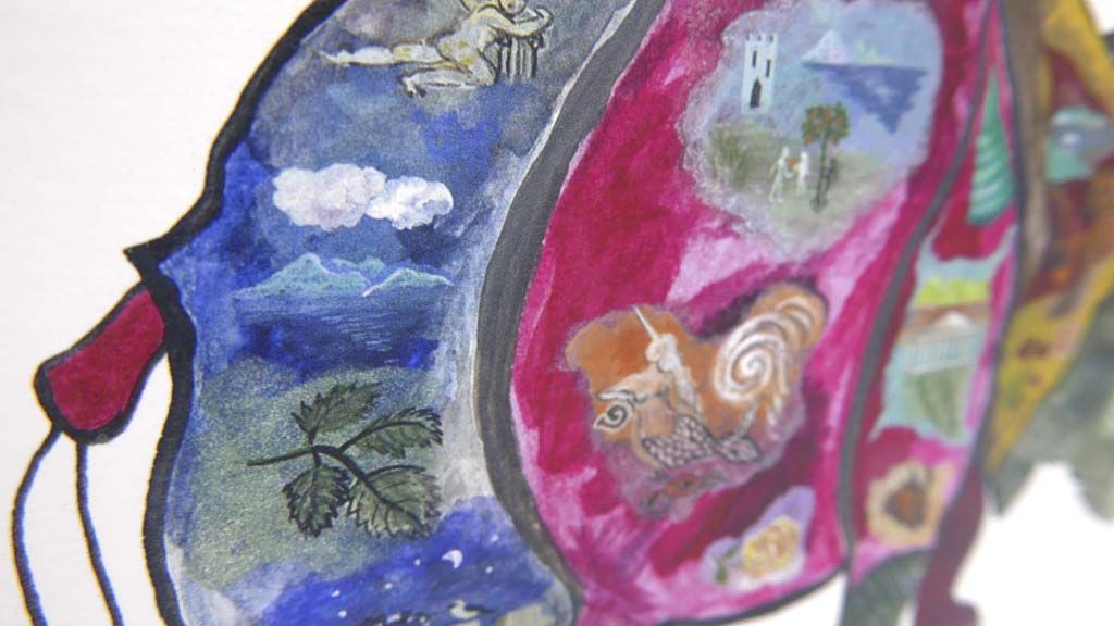 Impression d'un motif coloré mêlant le ciel, des créatures fantastiues et animaux communs