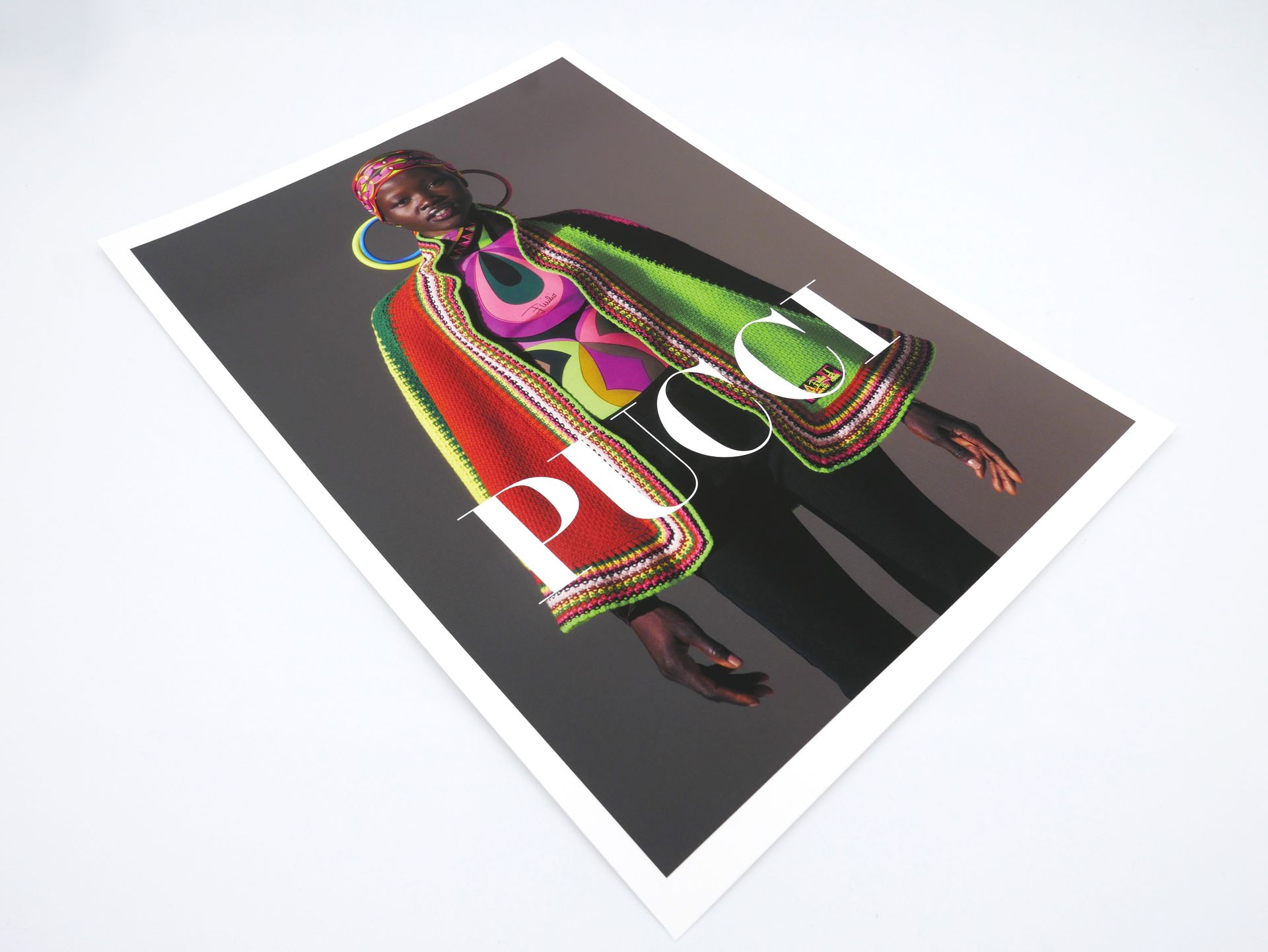 Affiche mode aux couleurs vives