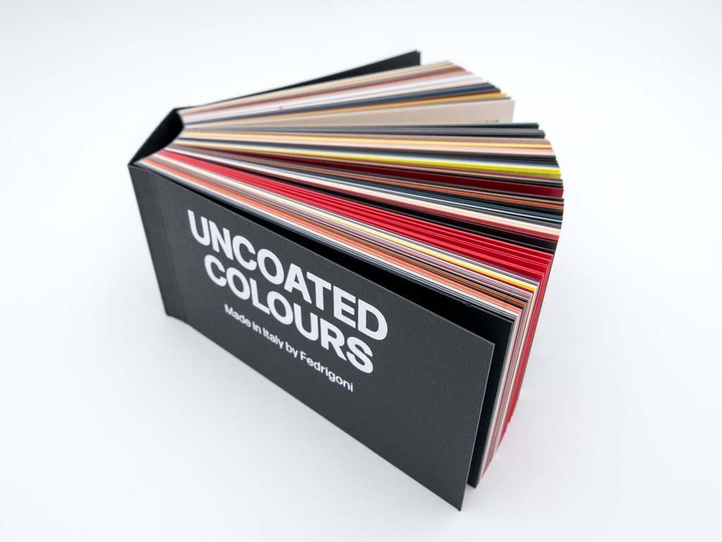 Nuancier imprimé avec un format original pour Uncoated Colors