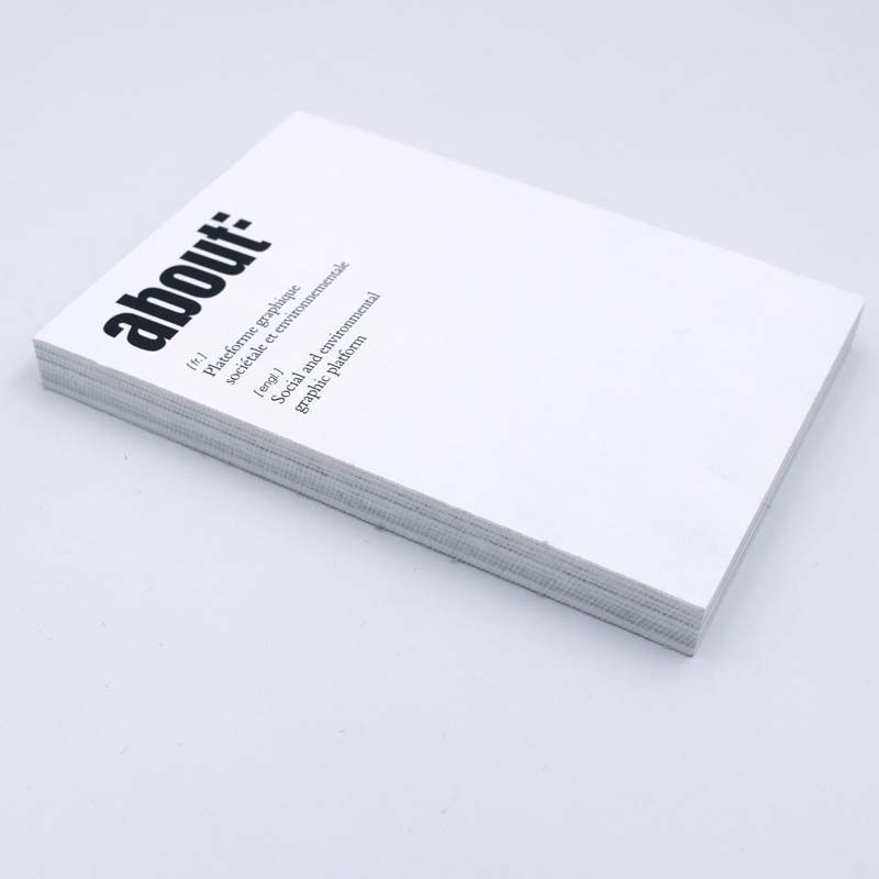 Document technique blanc à reliure en ranche imprimé en série