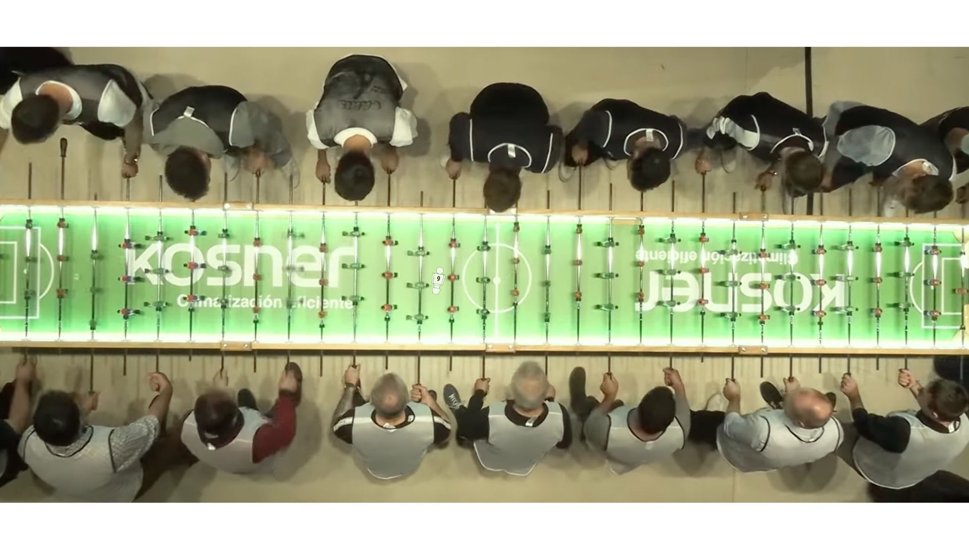 Alquiler Futbolin Gigante para Eventos de empresa en Madrid y Barcelona