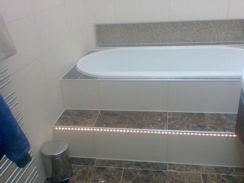 Badewanne mit Treppe