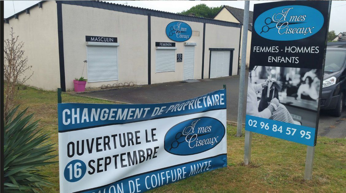 Exterior of a hair salon: Changement de proprietaire. Ouverture le 16 Septembre. Signage details services and phone number.