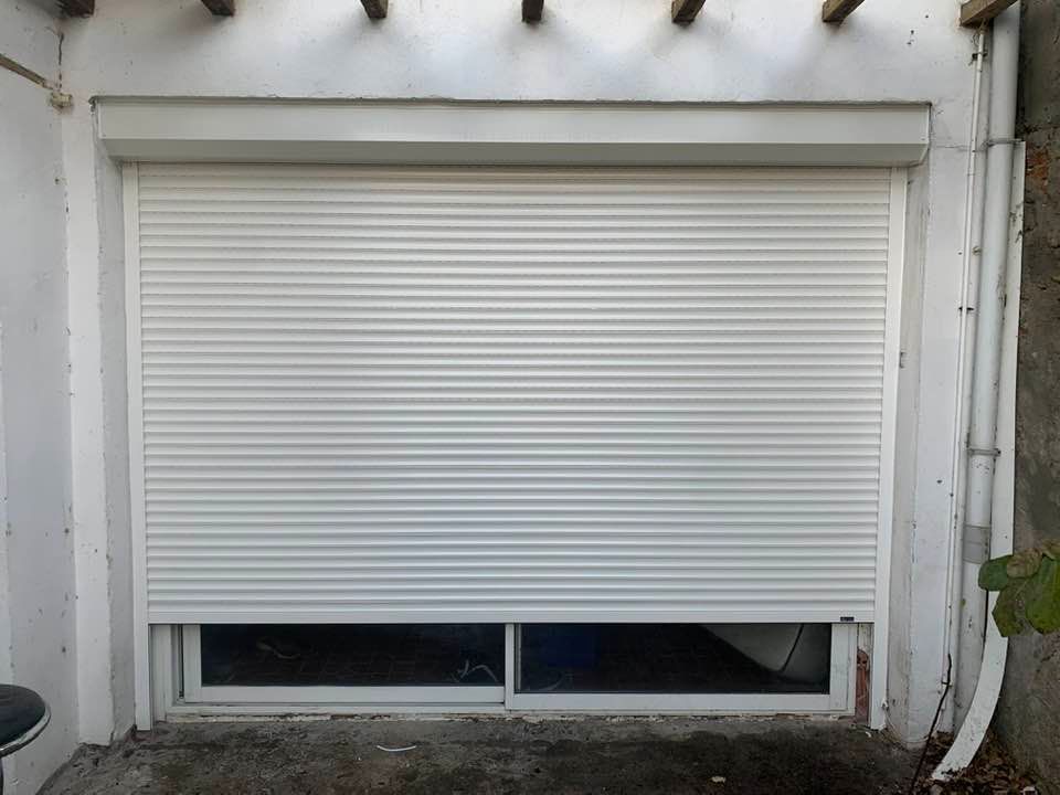 Pose volet roulant baie vitrée