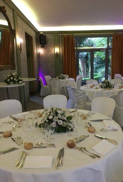 Tables de mariage fleuries