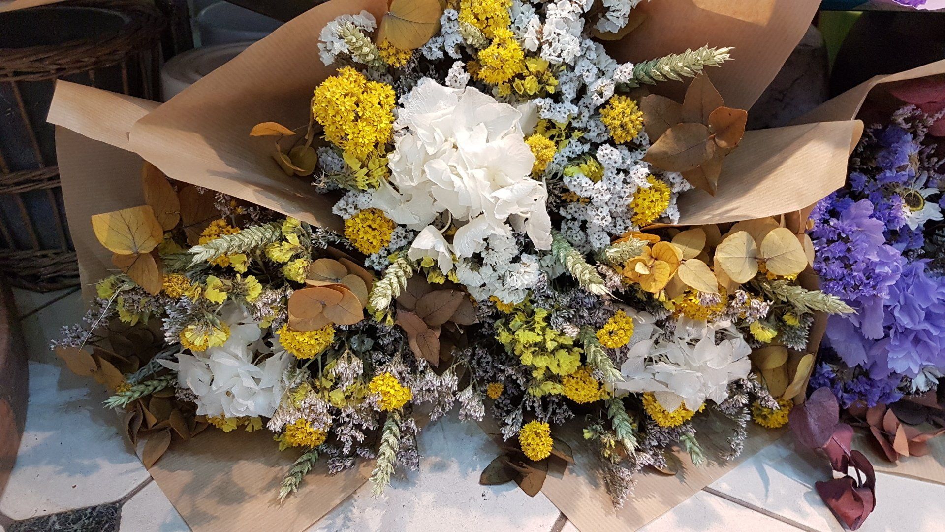 Bouquet sec jaune et blanc