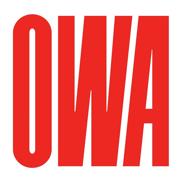 Ein rotes OWA-Logo auf weißem Hintergrund