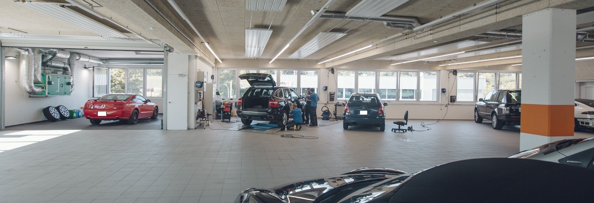 Elektrofahrzeug - Huggel Carrosserie AG in Münchenstein BL