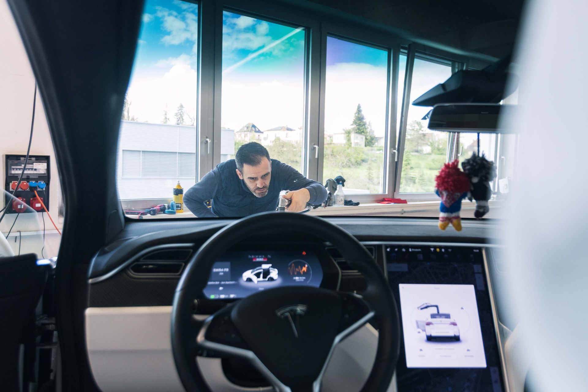 Schadenmanagement Auto - Huggel Carrosserie AG in Münchenstein BL