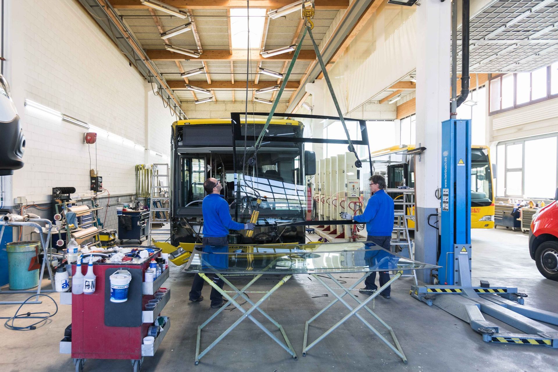 Autoscheibe ersetzen - Huggel Carrosserie AG in Münchenstein BL
