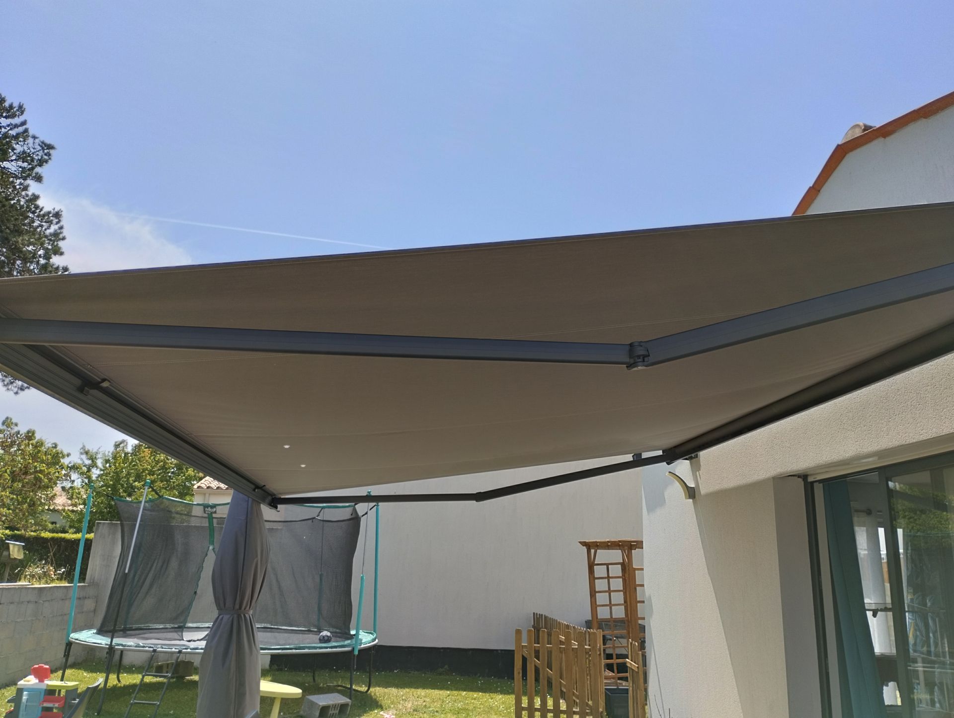 Store banne déployé