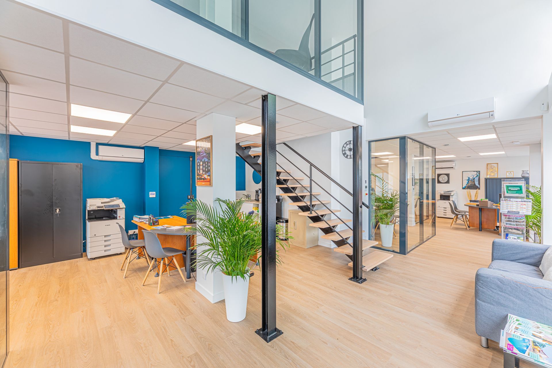 Bureau avec mezzanine