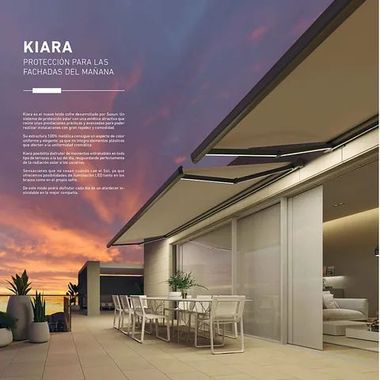 Un anuncio de Kiara muestra un patio con mesas y sillas.