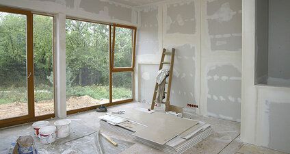 Travaux en cours d'isolation par l'intérieur.