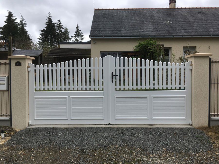 Portail PVC 2rf Monaco
