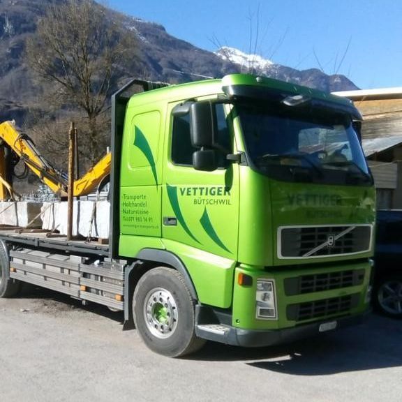 Transport Natursteine - Vettiger Transport AG- Lütisburg-Station