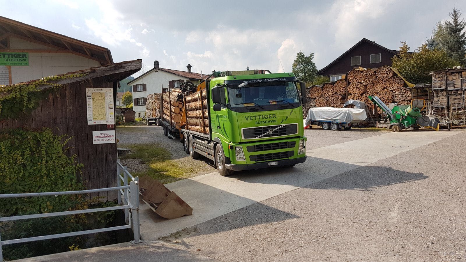 Transport Holz - Vettiger Transport AG- Lütisburg-Station