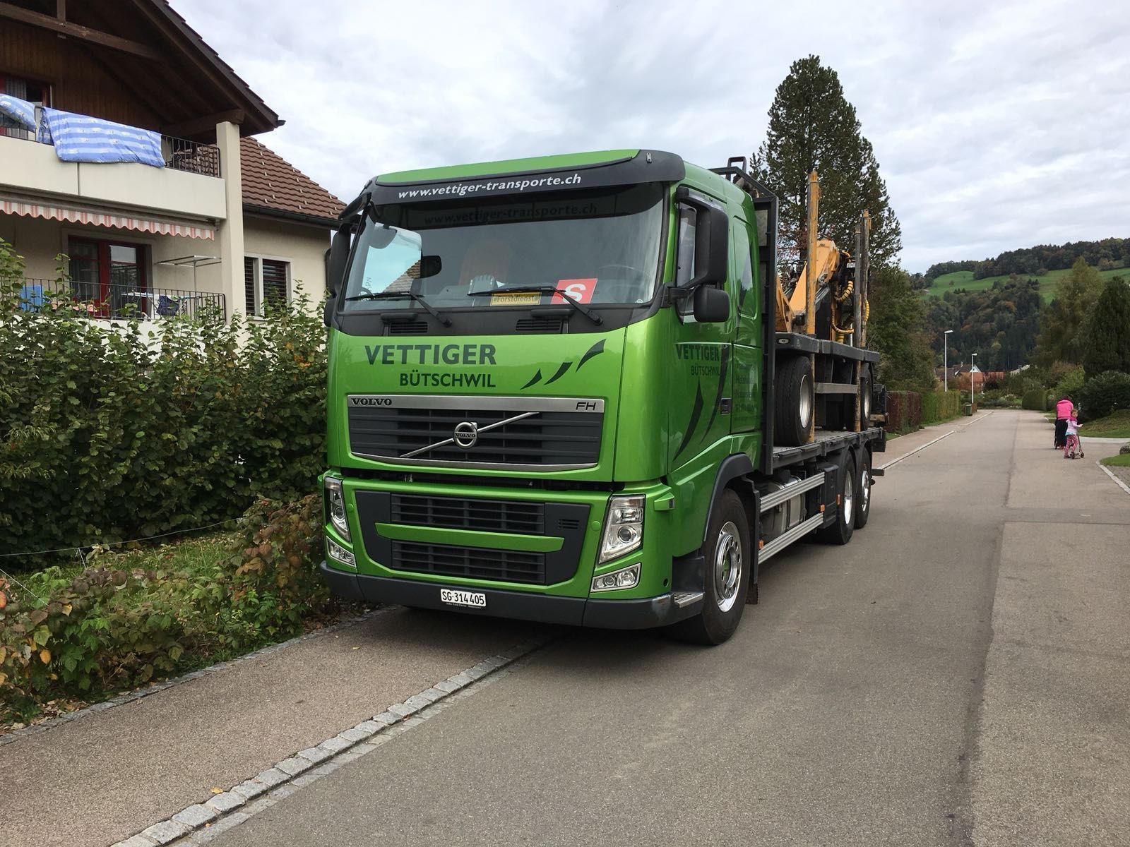 Transport Holz - Vettiger Transport AG- Lütisburg-Station