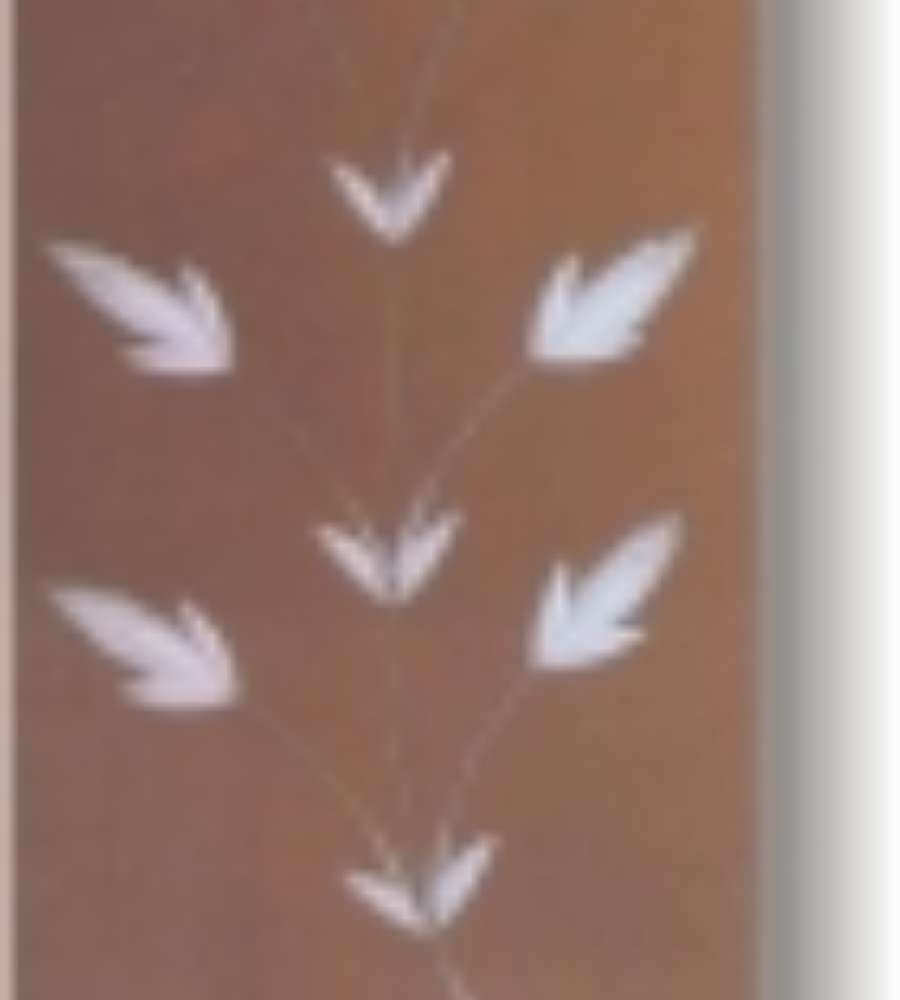 Un fondo marrón con flechas blancas que apuntan en direcciones opuestas