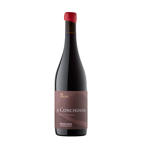 Una botella de vino conchousa con tapón rojo.
