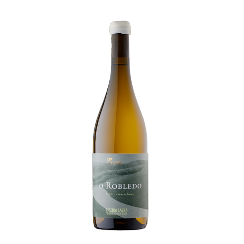 Una botella de vino robledo con etiqueta verde