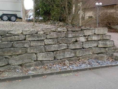 Mauer1 - Richard Rohr Kundenmaurer / Kernbohrungen aus Mägenwil