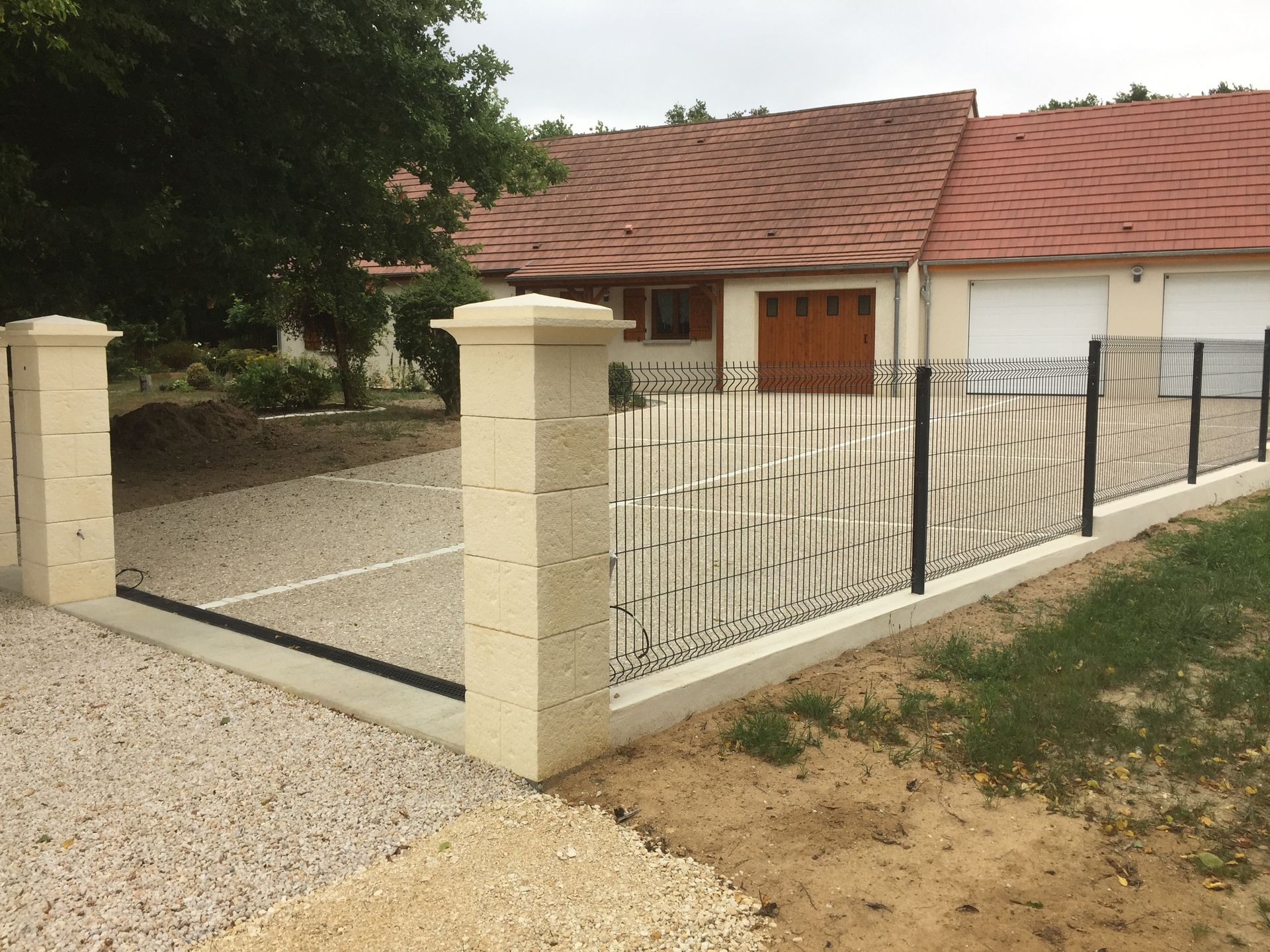 Allée d'entrée d'une maison