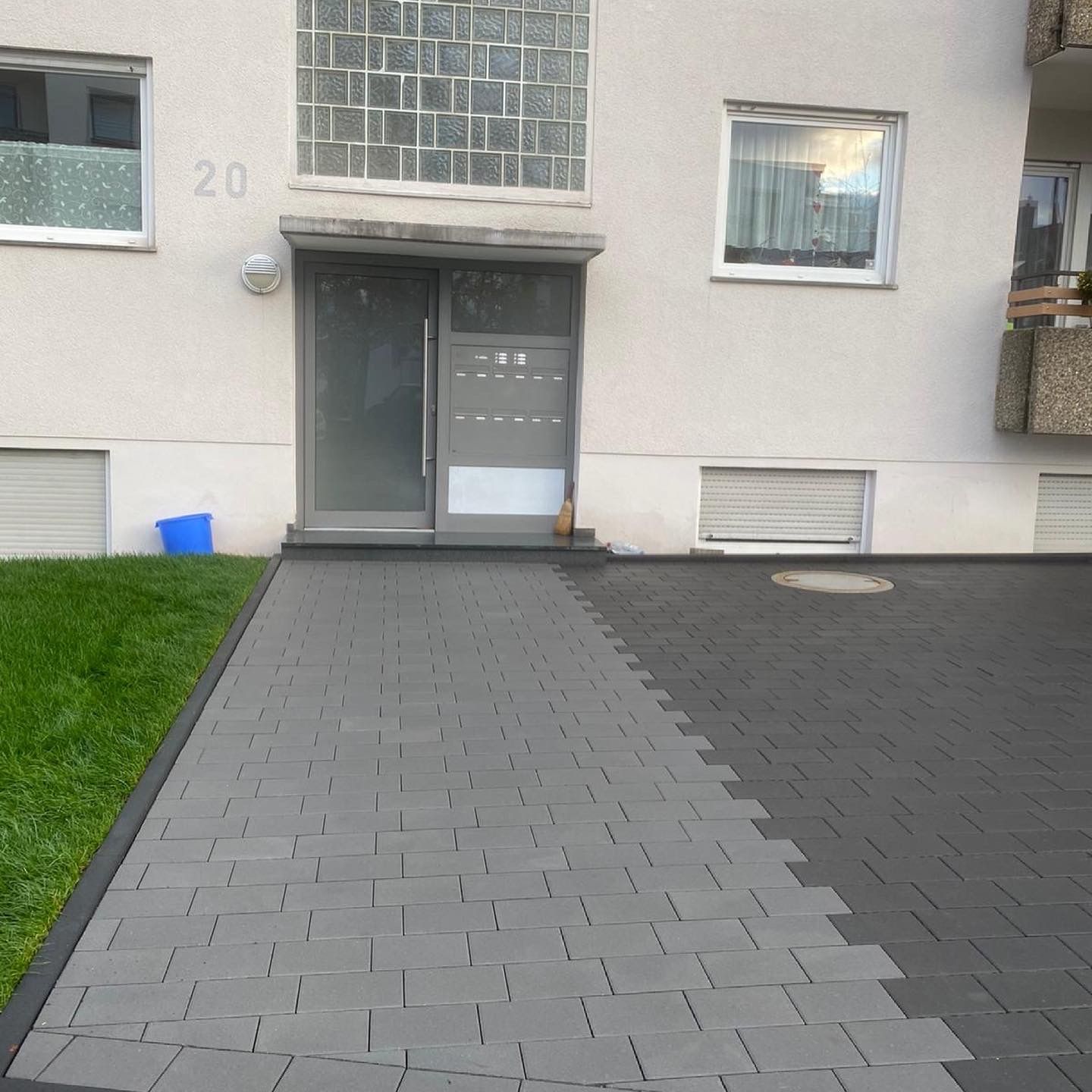 Pflastersteine werden gelegt