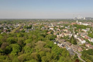 schickes, großes Gebäude