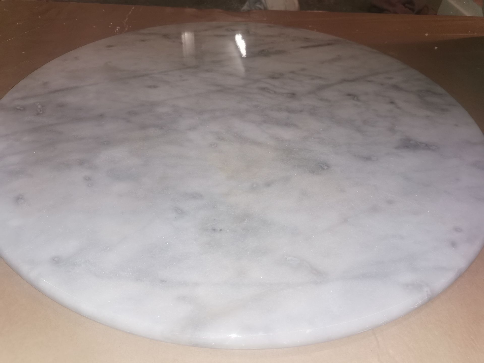 Une surface en marbre aprés sa restauration.