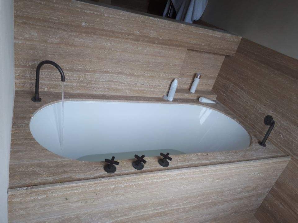 Badkamer renoveren Kortrijk