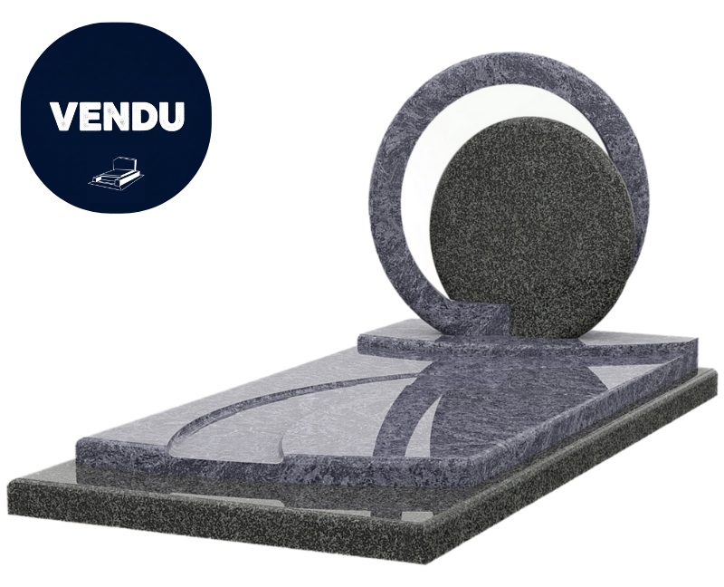 Pierre tombale en granit bleu-gris, ornée d'un motif circulaire.
